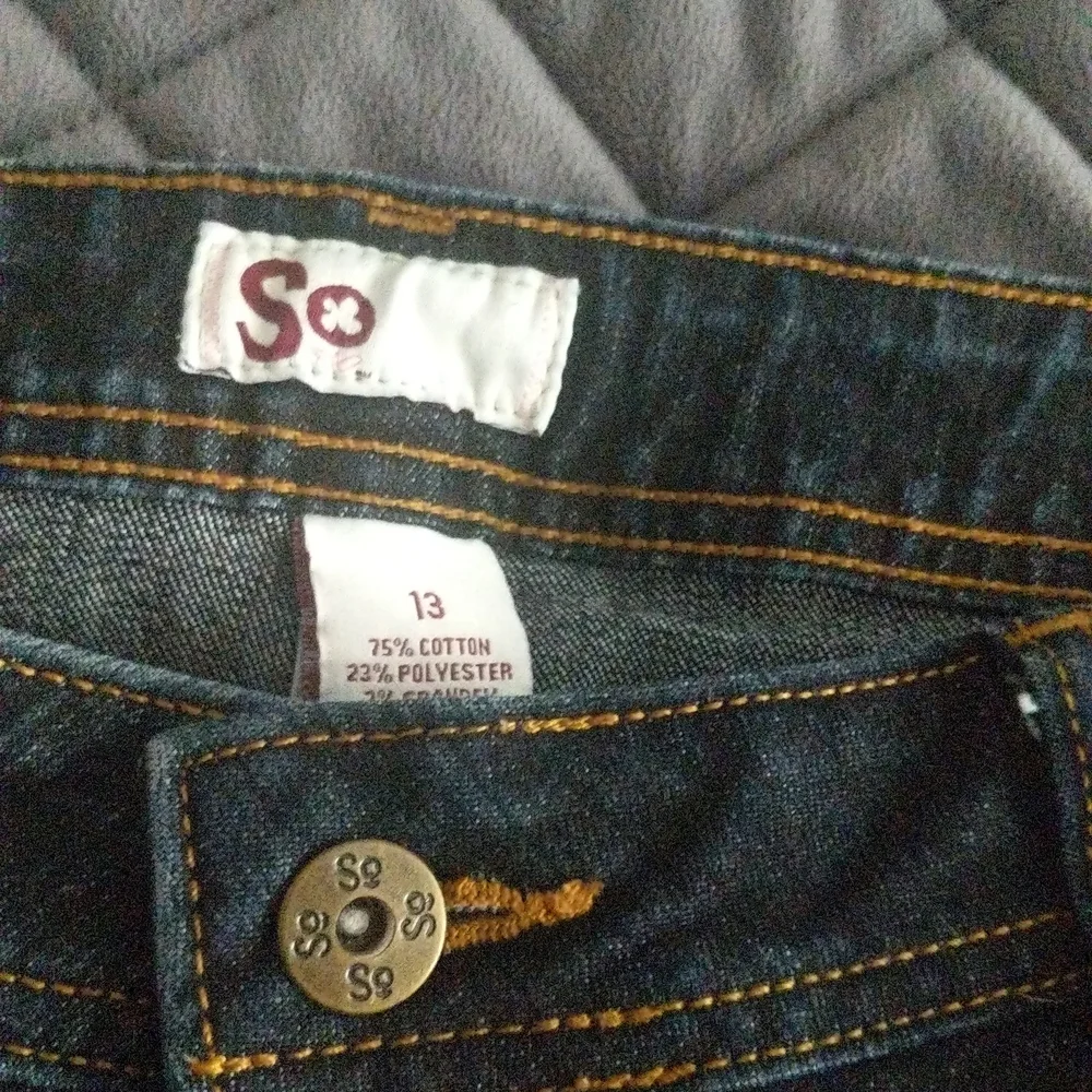 Women's Juniors skinny jeans - Picture 3 of 5